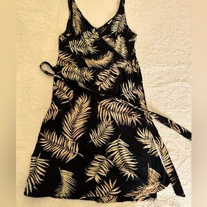 Causal wrap dress with palm print